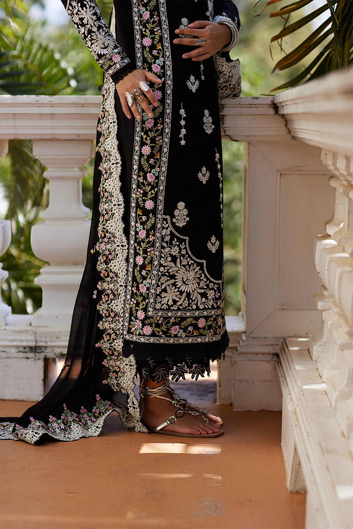 Saad Bin Shahzad Aleia – black floral-embroidered paper lawn front-open kurta from Summer Pret'26 – view 5