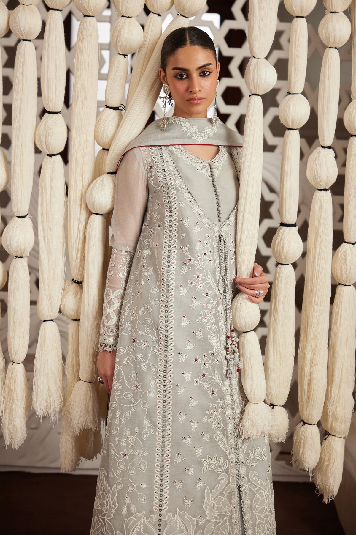 Saad Bin Shahzad Raaha – light grey embroidered paper lawn suit from Depalpur – view 2