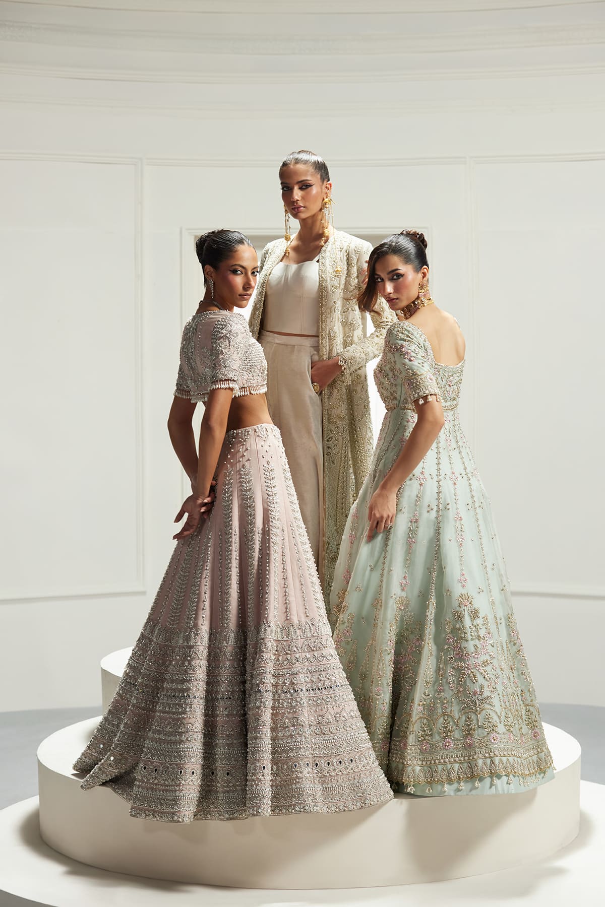 Saad Bin Shahzad Omina – blush pink silver-embellished lehenga choli from Lolita'25 – view 11