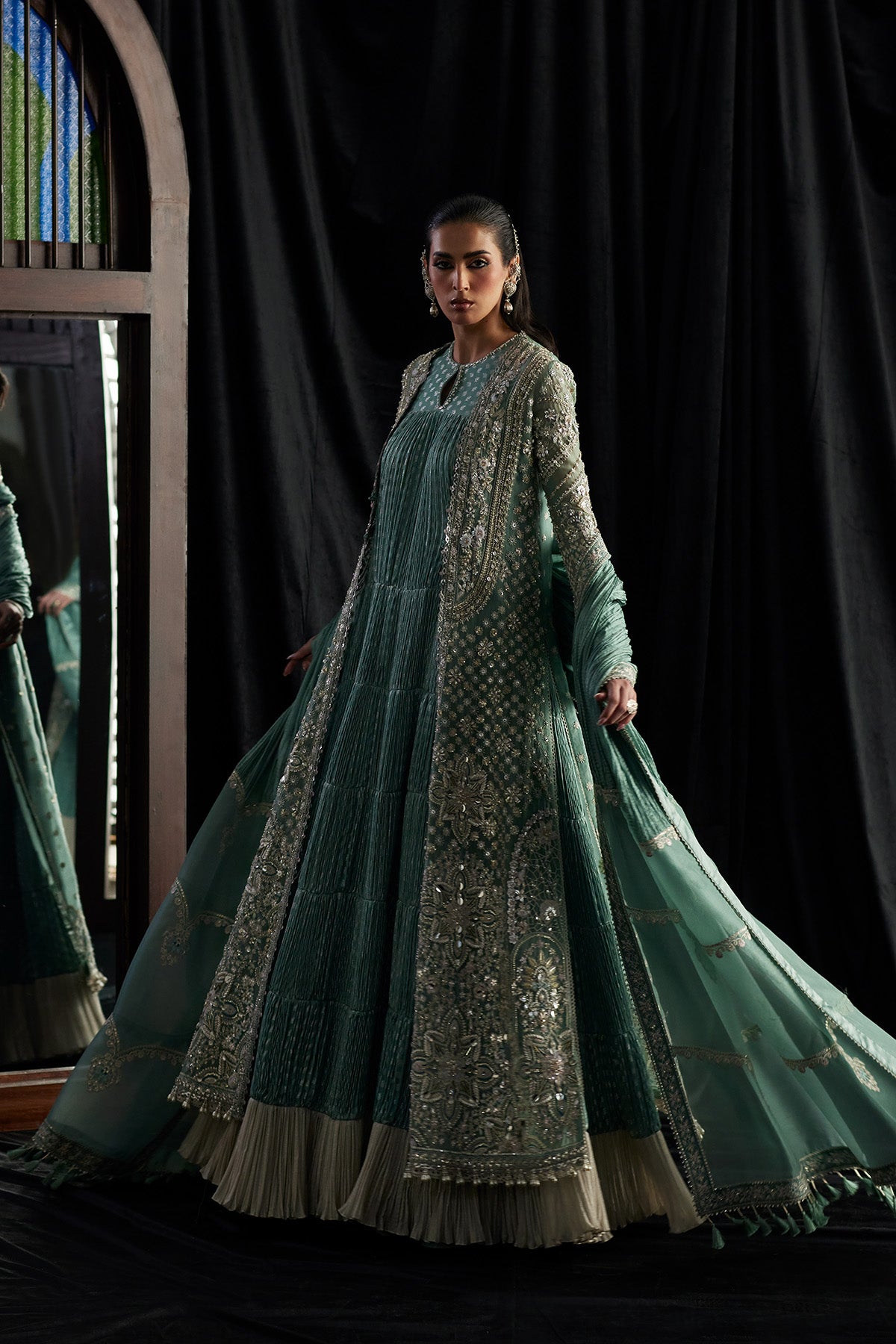 Saad Bin Shahzad Olyra – turquoise embroidered open gown over a crushed inner pishwas from El Veneto Luxury Formals – view 5