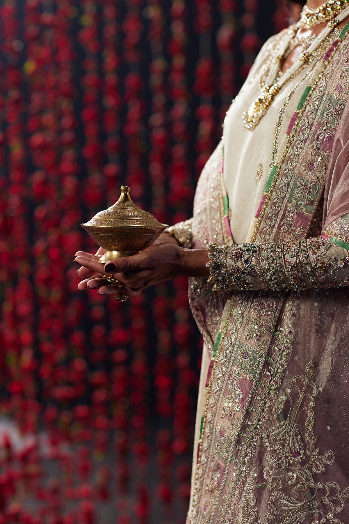 Saad Bin Shahzad Zargul – off-white jamawar long shirt with farshi gharara from Chandni Bridal'26 – view 9