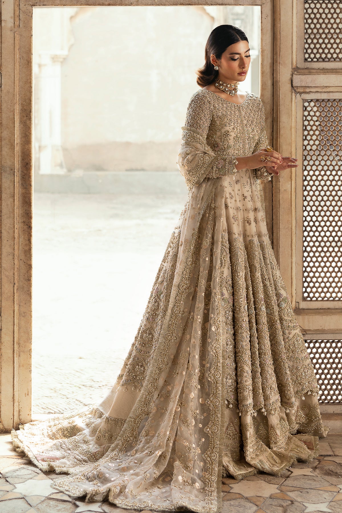 Saad Bin Shahzad Zaura – off-white zardozi kalidar with farshi lehenga from Sona Gachi Bridals'24 – view 8