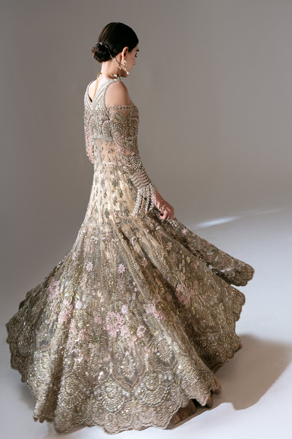 Saad Bin Shahzad Arin – champagne gold embroidered bridal lehenga from Sona Gachi Bridals'24 – view 8