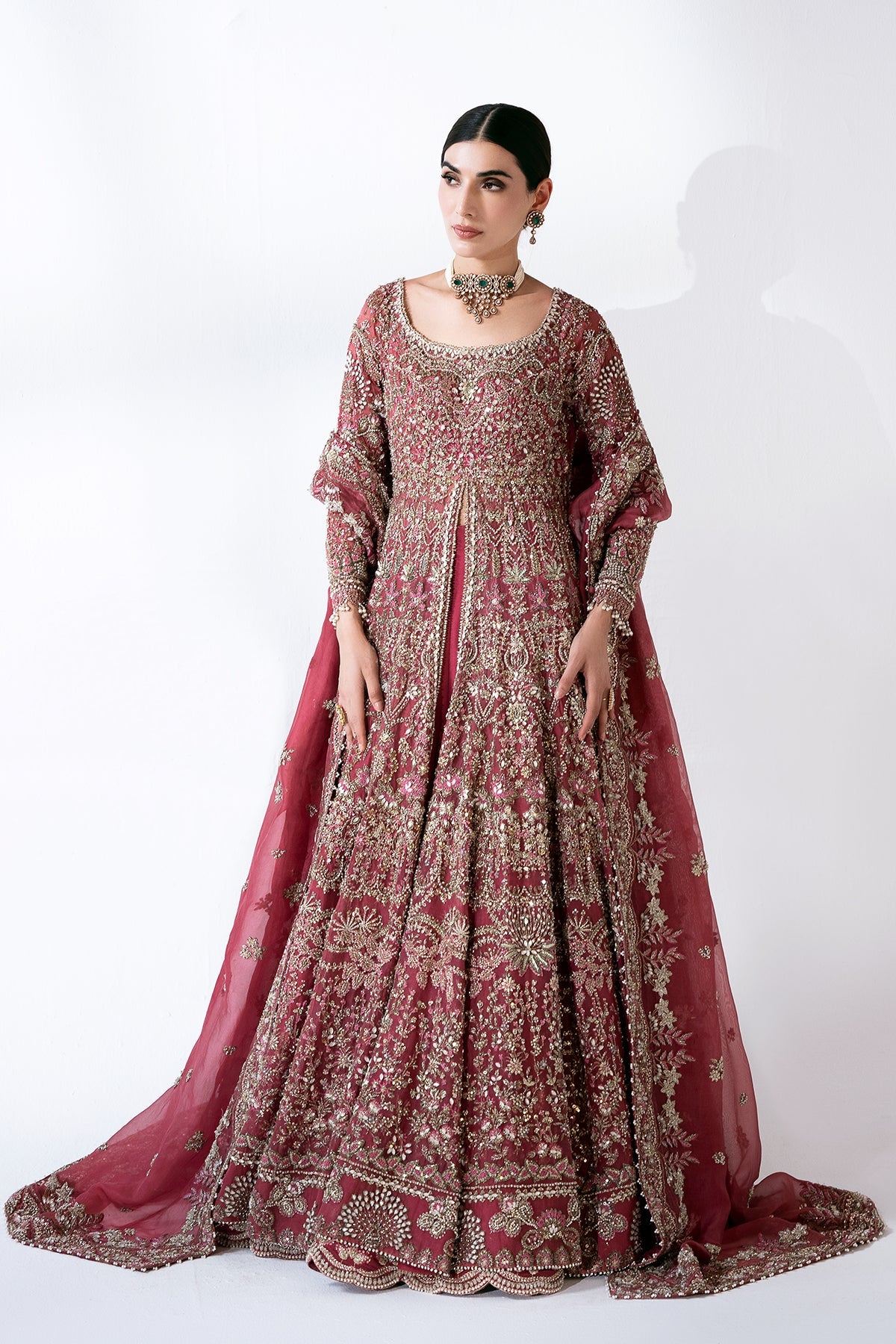 Saad Bin Shahzad Inara – mulberry pink handworked bridal pishwas from Sona Gachi Bridals'24 – view 3