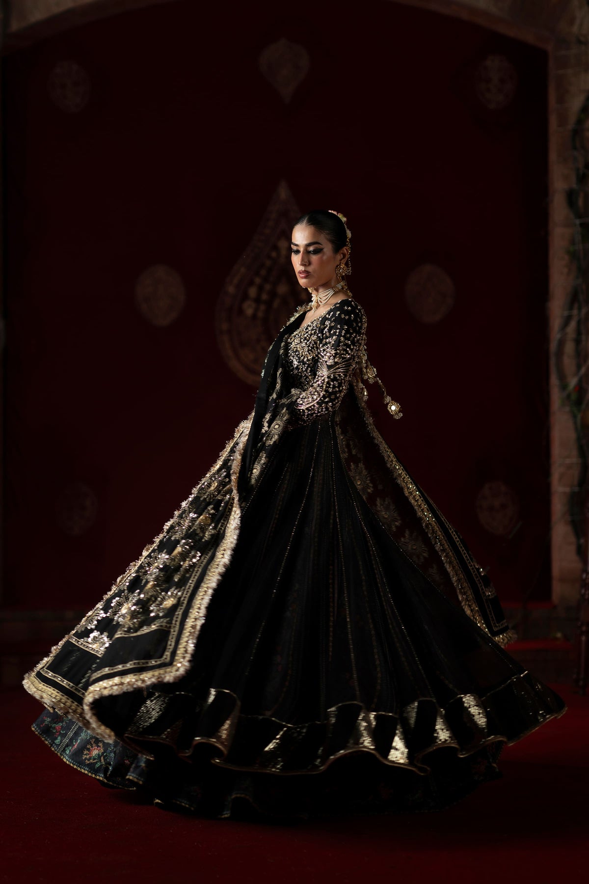 Saad Bin Shahzad Amal – black hand-embellished pishwas with printed lehenga from LAAVNI'25 – view 2