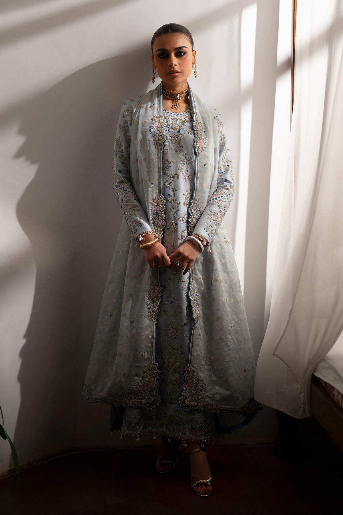 Saad Bin Shahzad Soha – ice blue embroidered tussar silk long kurta with raw silk culottes from Silk'25 – view 6