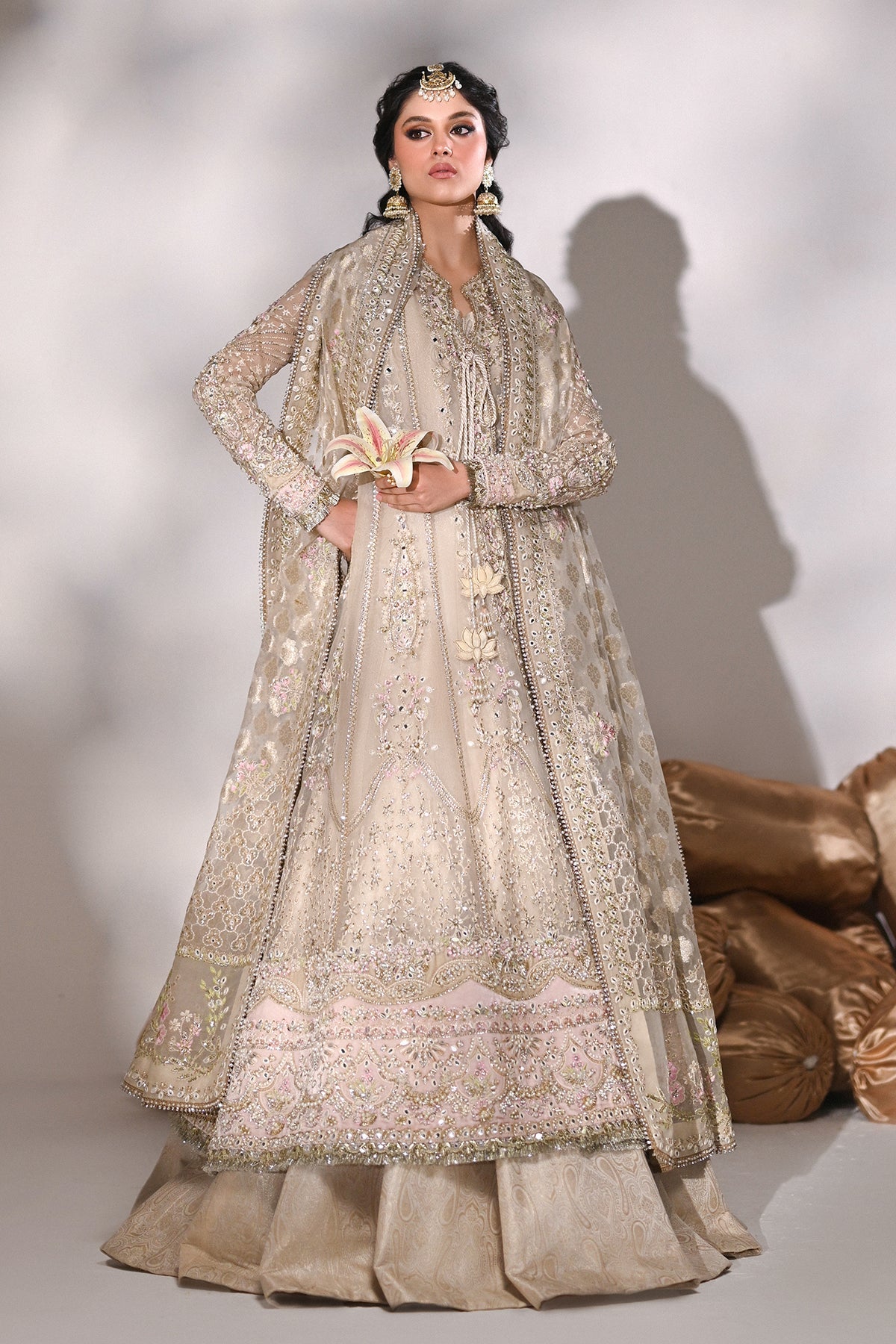 Saad Bin Shahzad Ayla – beige organza angrakha with jamawar lehenga from Kai-Ros Wedding Unstitched'25 – view 7