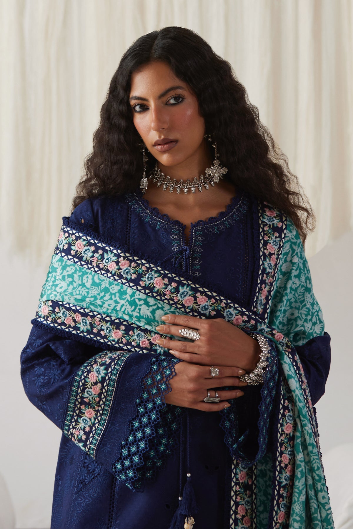 Saad Bin Shahzad Rua – navy blue embroidered lawn long kurta with turquoise silk dupatta from Depalpur – view 3