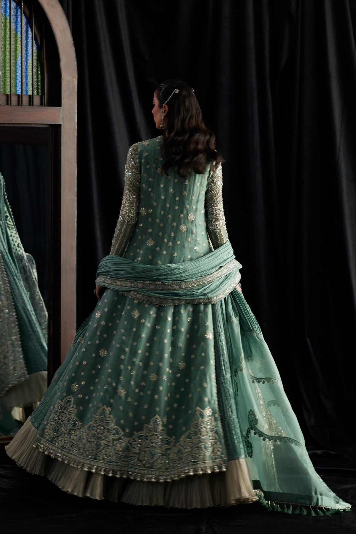 Saad Bin Shahzad Olyra – turquoise embroidered open gown over a crushed inner pishwas from El Veneto Luxury Formals – view 2
