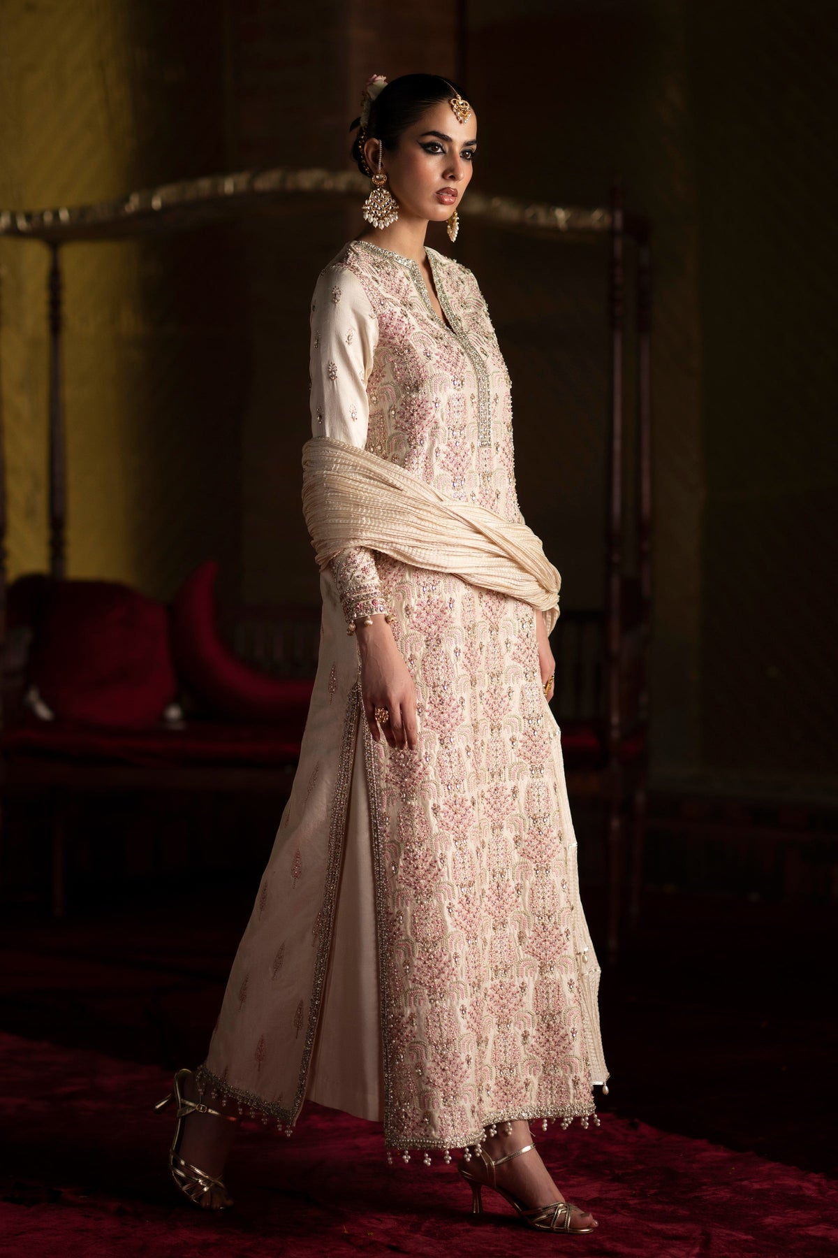 Saad Bin Shahzad Elif – ivory pastel-embroidered raw silk long shirt with trousers from LAAVNI'25 – view 2